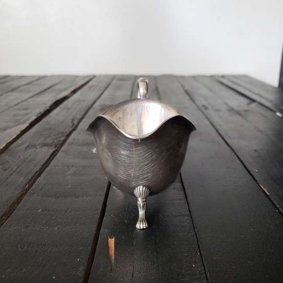 Vintage Silver Tone Footed Pouring Dish Syrup Gravy Dinner Dining Serveware - Picture 2 of 6